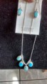 Juego de arete y collar resina montada color Azul